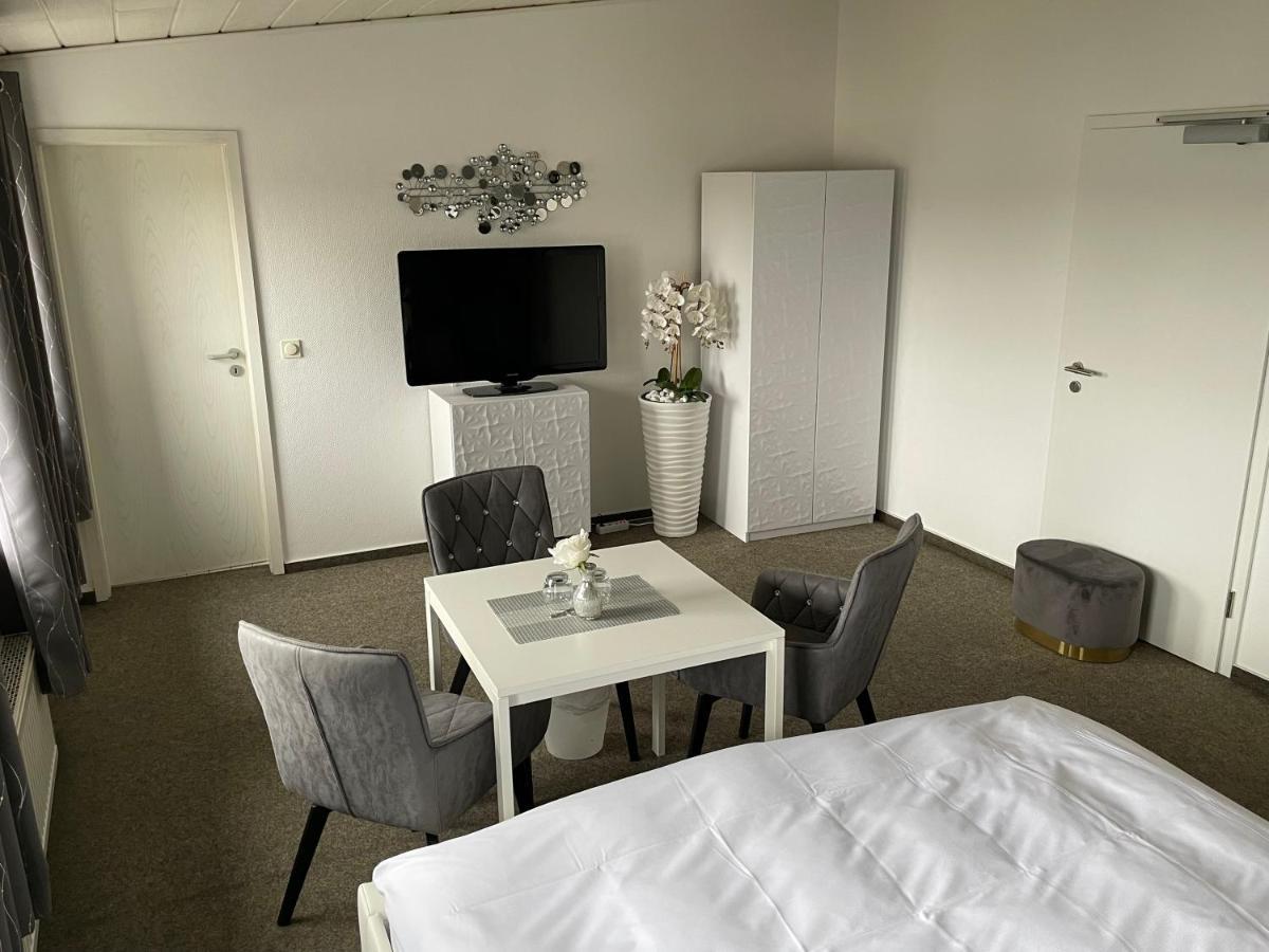 Hotel Schwanenburg Kleve  Bagian luar foto